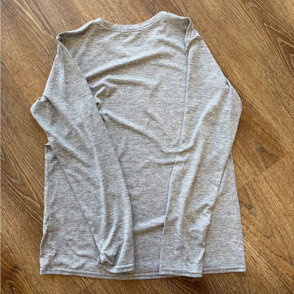 Patagonia Gray Long Sleeve Tee with Blue Graphic - Capilene Cool Daily - Picture 2 of 3